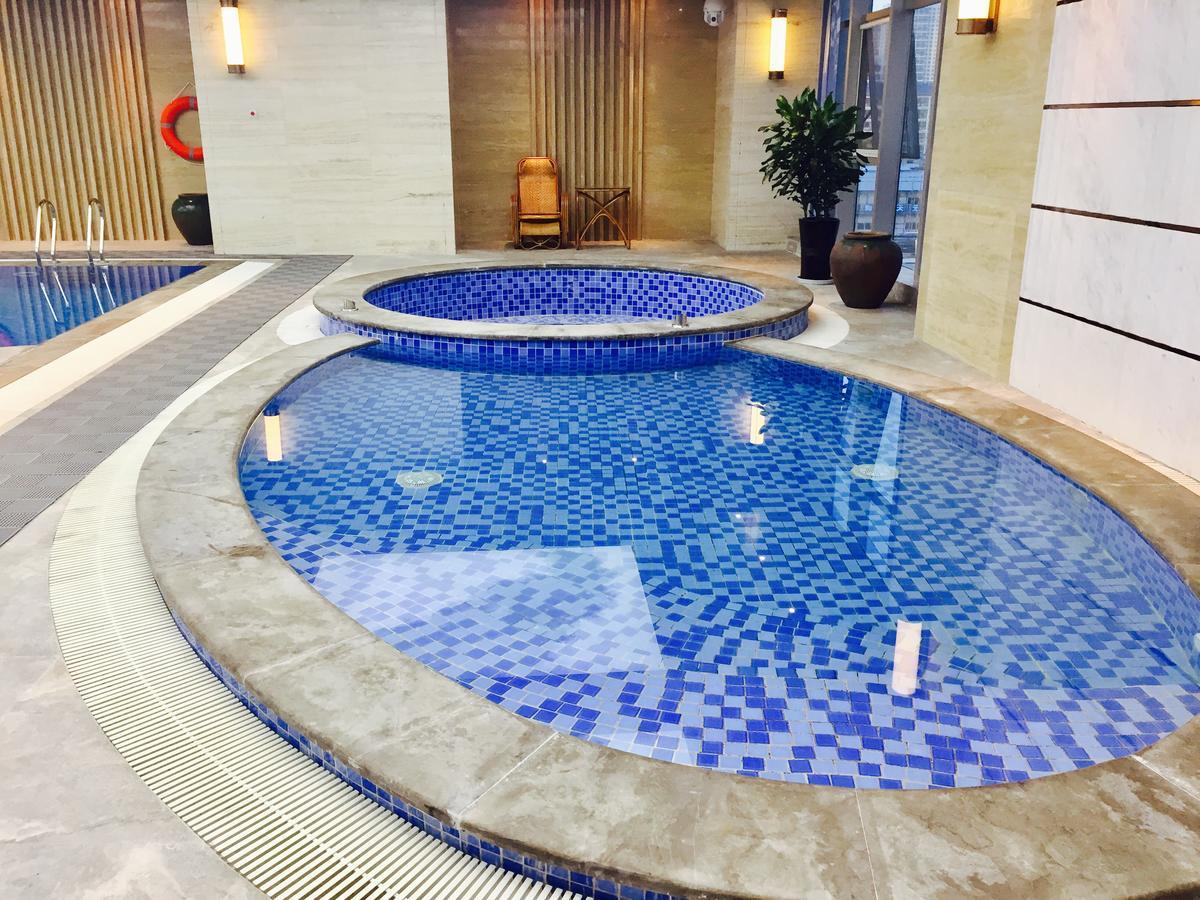 Howard Johnson Xiangyu Plaza Linyi Ліньї Екстер'єр фото